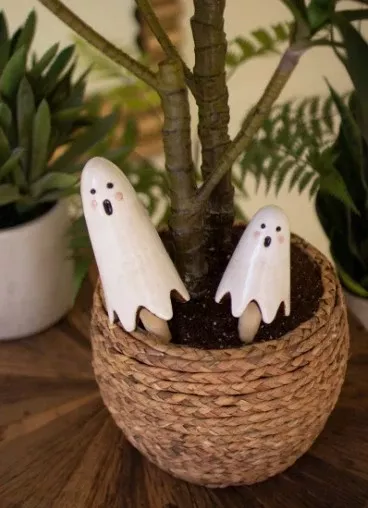 Ceramic Ghost Plant Sticks
