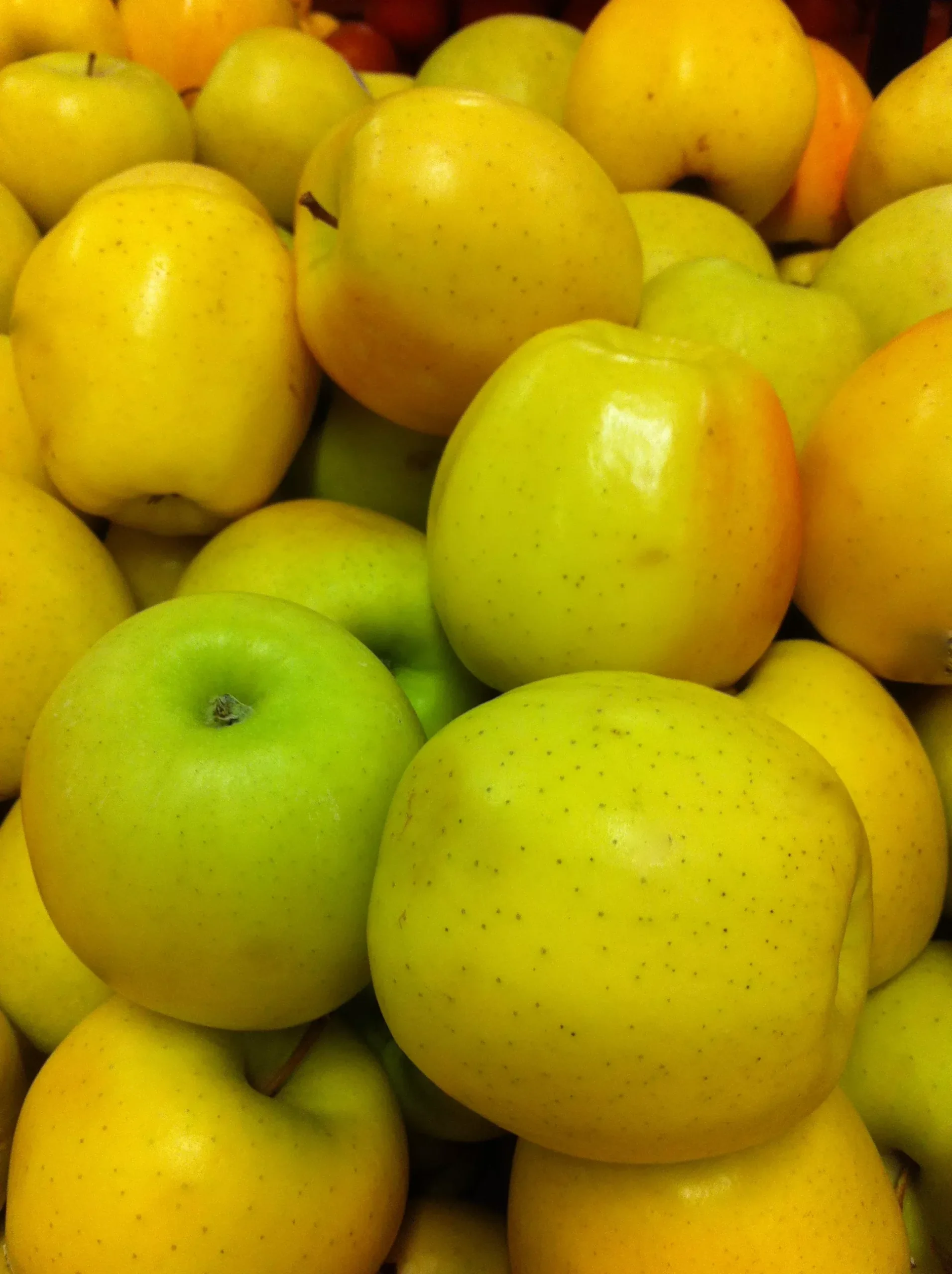 Golden Delicious Apple