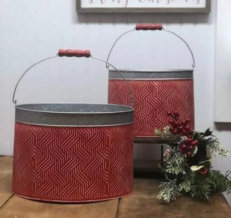 Red Weave Pattern Oval Buckets