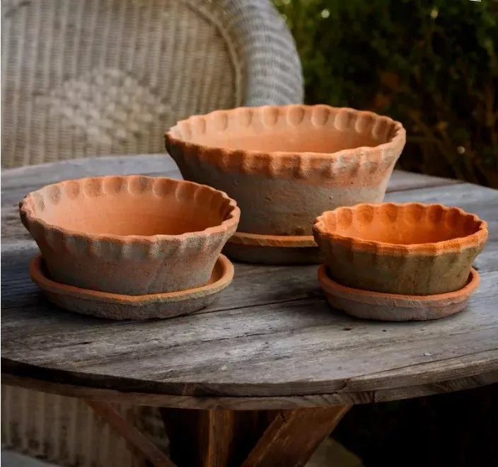 Short Pie Crust Antiqued Red Clay Pots